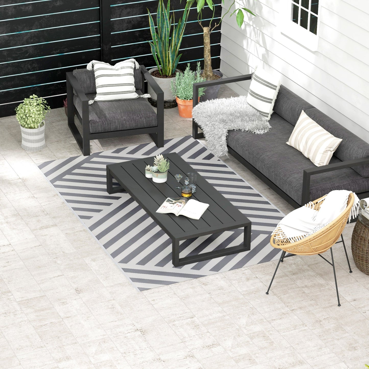 Outsunny Reversible Outdoor Garden Rug – Grey & Cream Stripe (182cm x 274cm) - Clara Shade Sails - Outsunny -