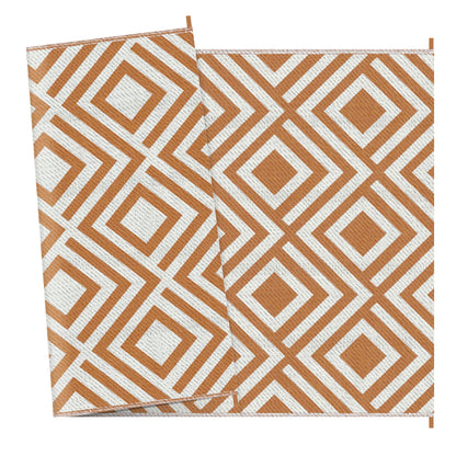 Outsunny Reversible Outdoor Garden Rug (182cm x 274cm) – Brown & White or Black & White - Clara Shade Sails - Outsunny - Brown & White - 