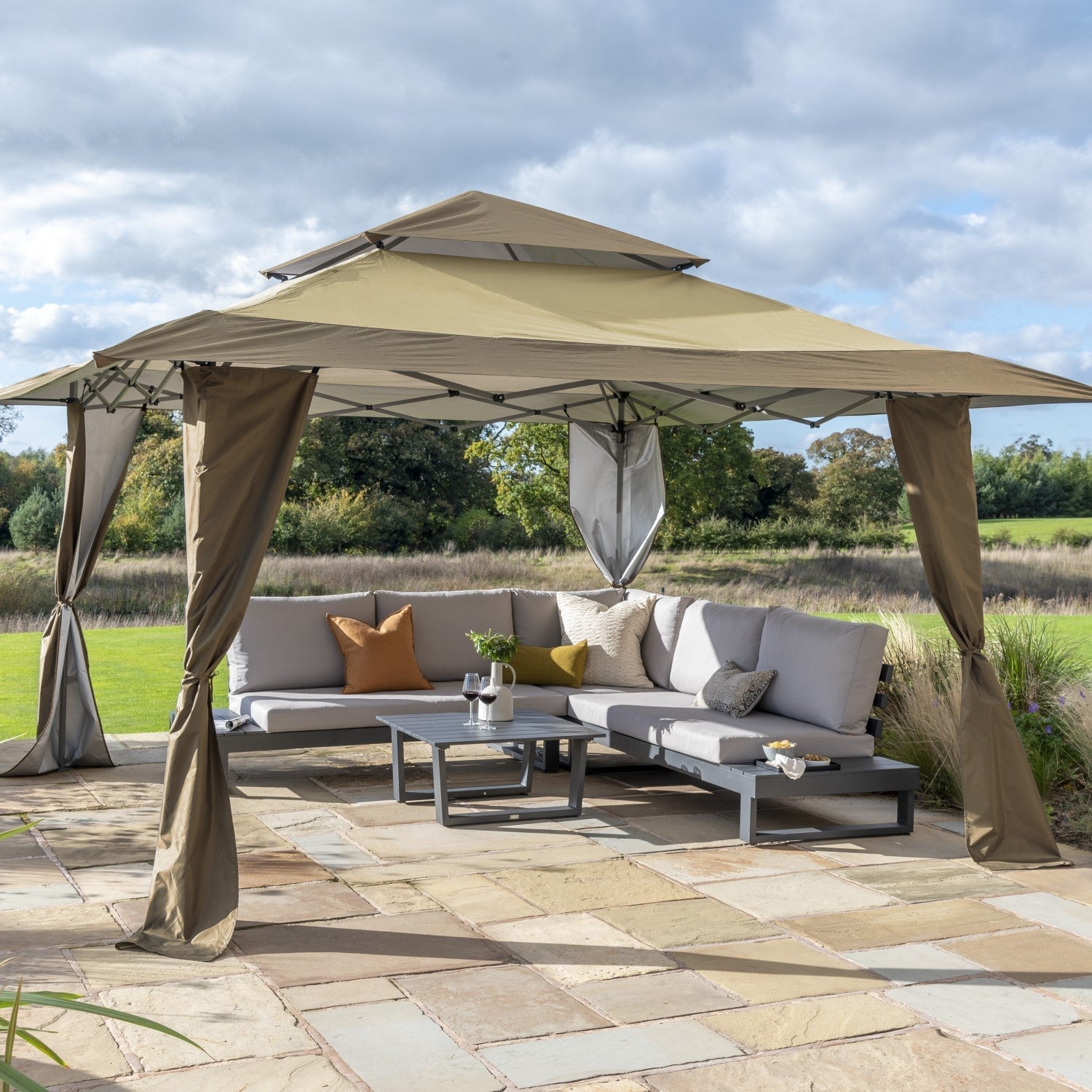 Norfolk Leisure Pop Up Gazebo | Sturdy | Water Resistant – Clara